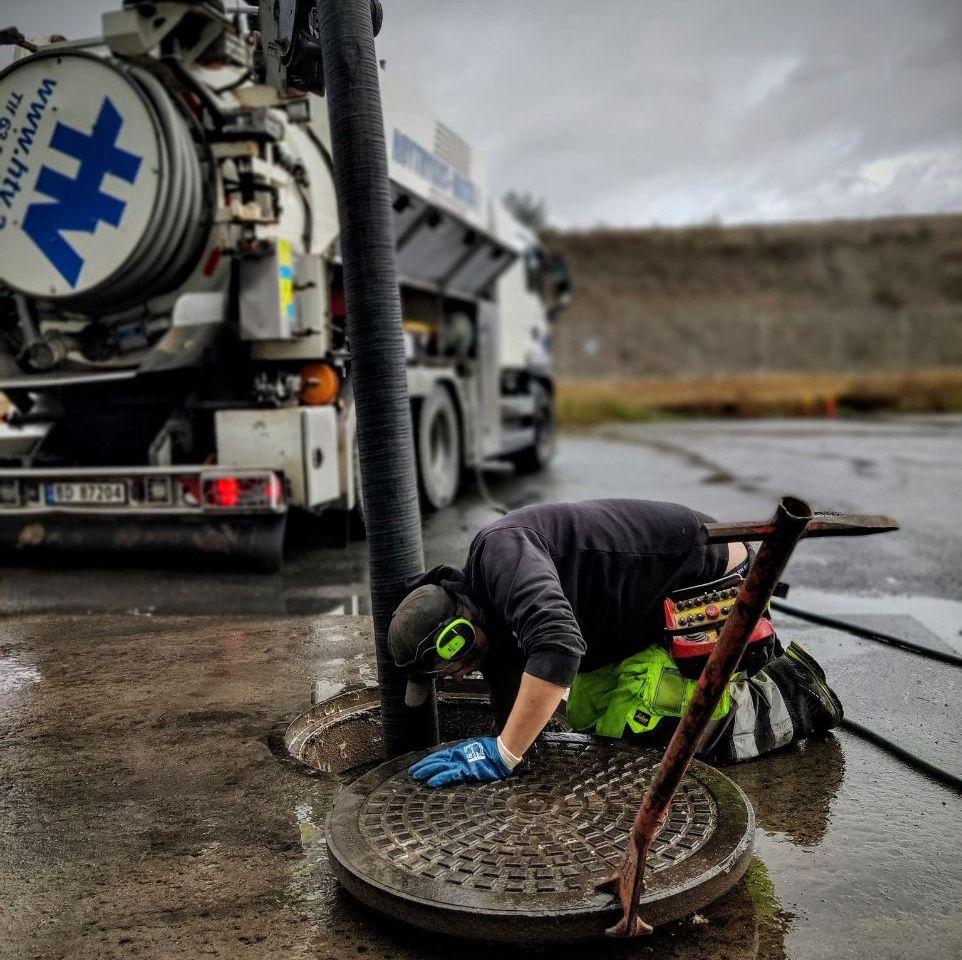 Kombibil/slamsuger m/operatør
